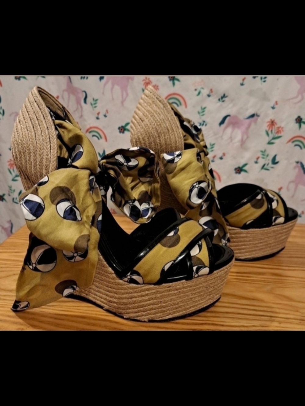 EUC RARE Vintage Y2K Gucci Platform Boho Jute & Silk Wedge Espadrille Shoe SZ 6 - Picture 1 of 10